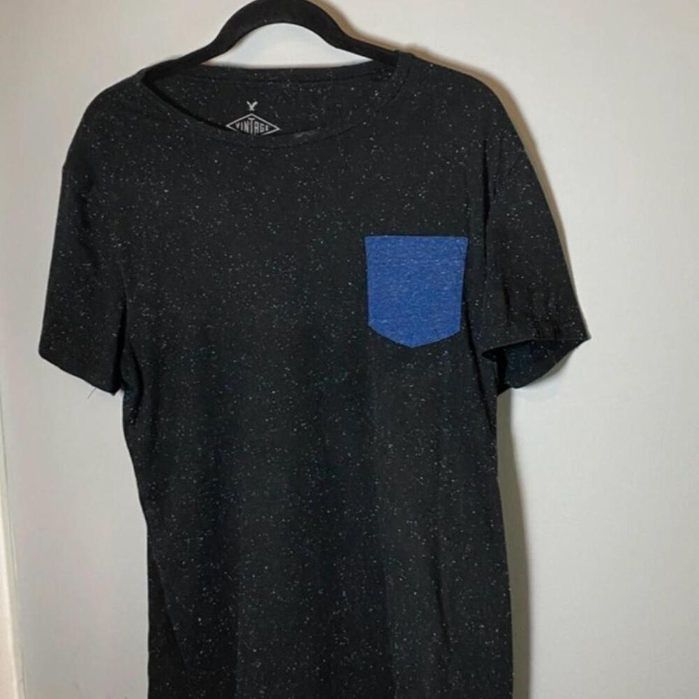 American-eagle Men's Black and Navy T-shirt
